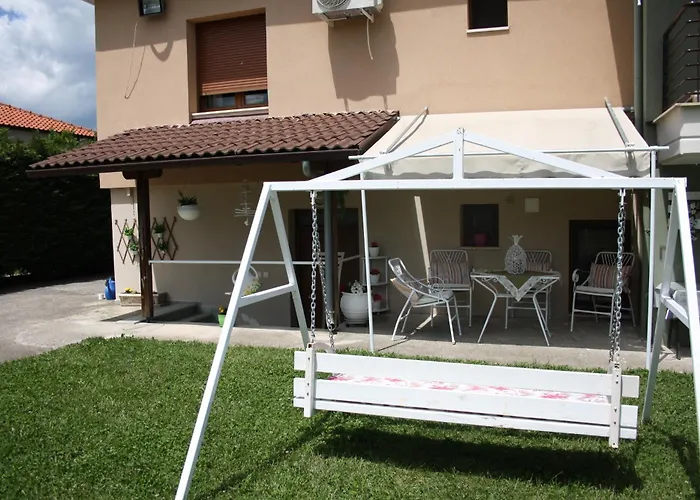 στην Apartament *